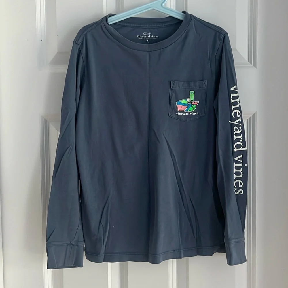 Vineyard Vines logo LS T-Shirt-Ski - Picture 1 of 4